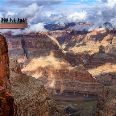 27016 National Parks & Canyons of the Southwest